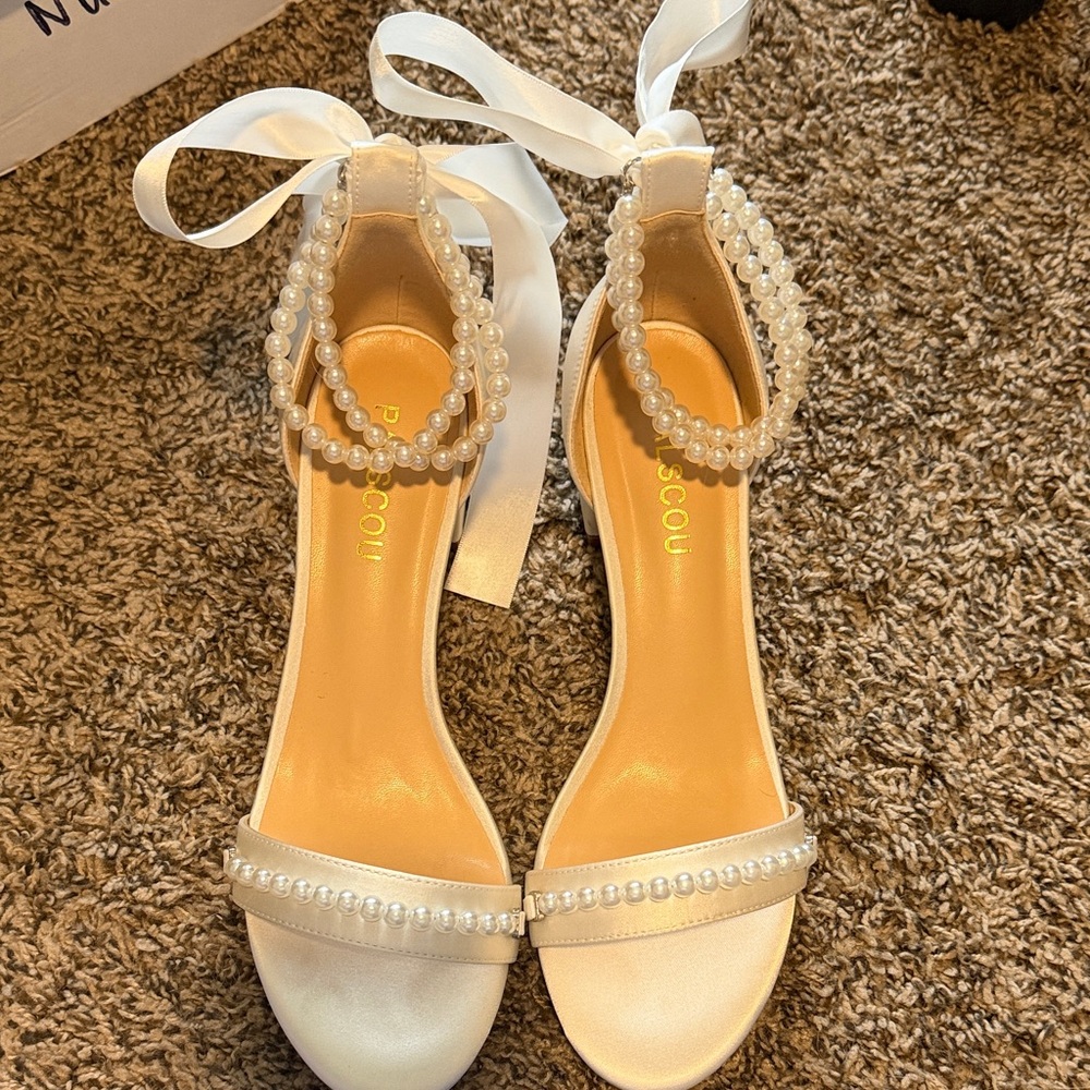 Chic White Pearl-Embellished Women's Heels